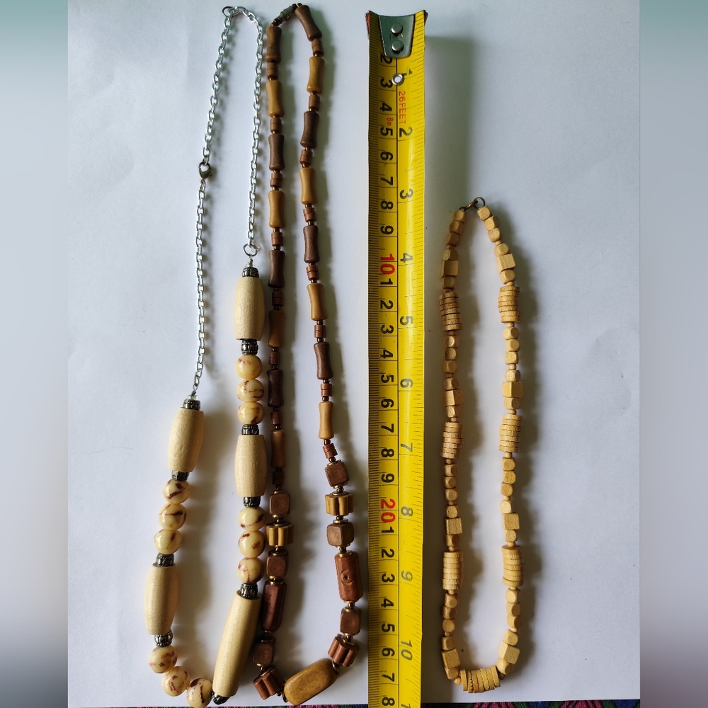 3/$30💜Wooden necklaces Lot of 3